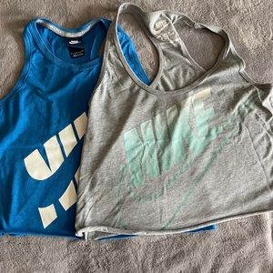 Nike workout crop tank bundle